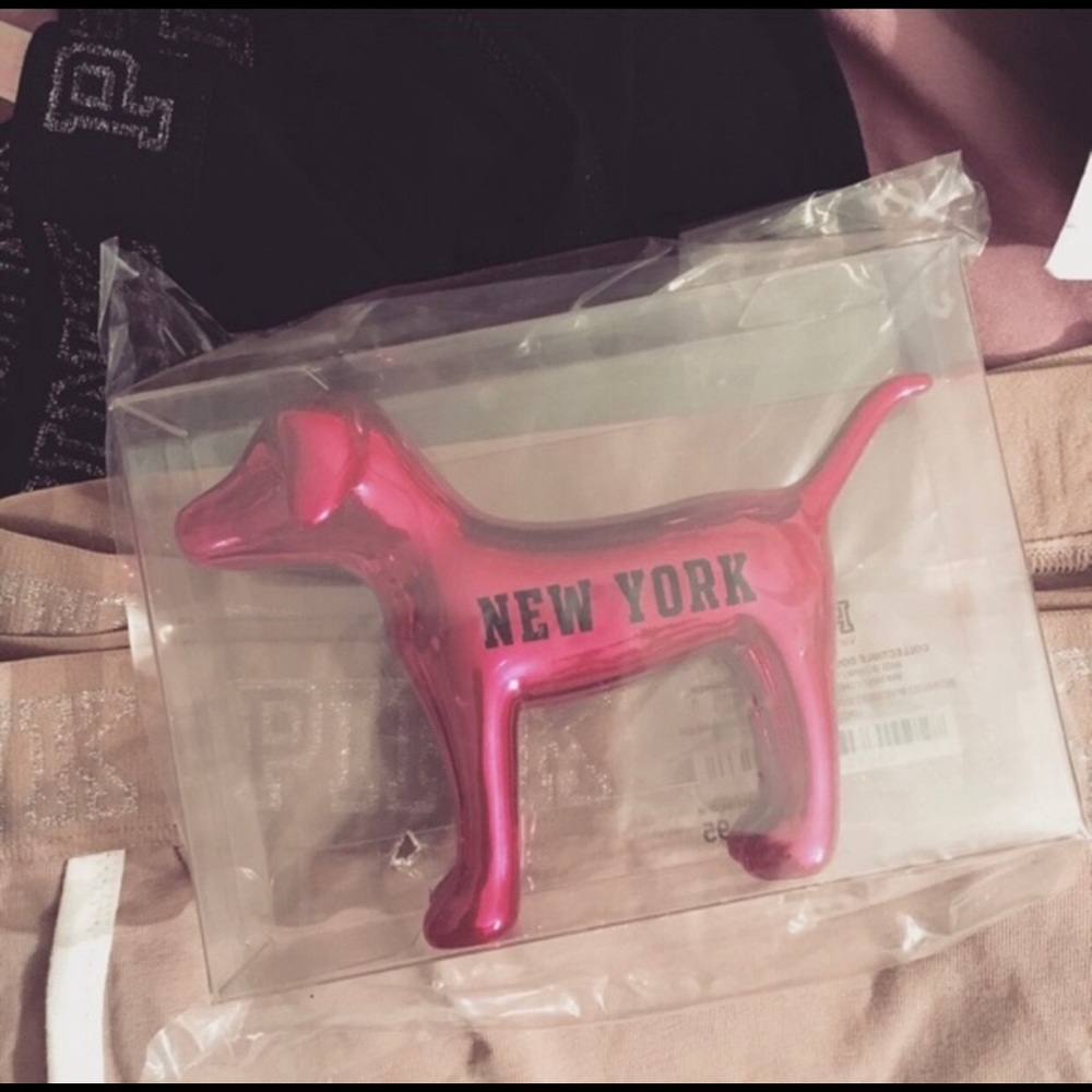 LAST ❗️RARE VS PINK NEW YORK Dog Collectors Decor
